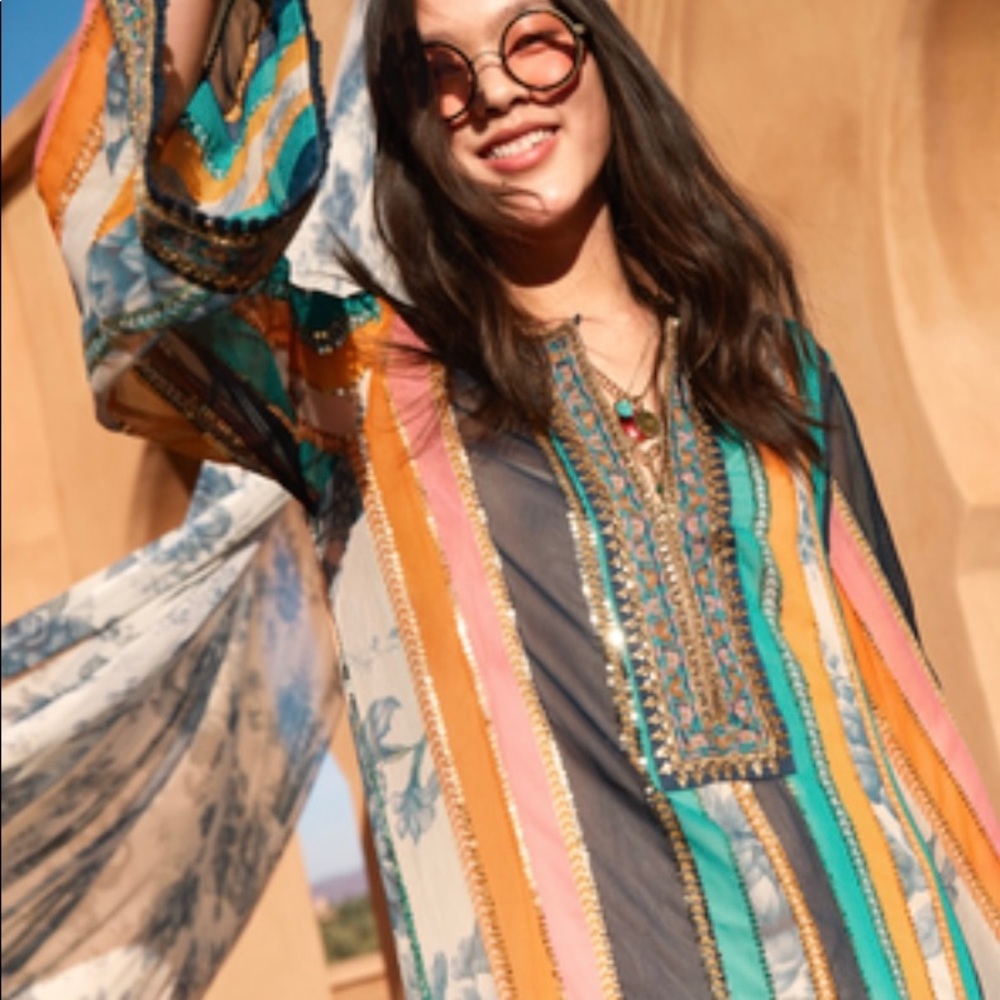 SOLD/ LISTING NOT AVAILABLE******-Sabyasachi kaftan Kurta.Boho Chic and ethnic . - Picture 5 of 7